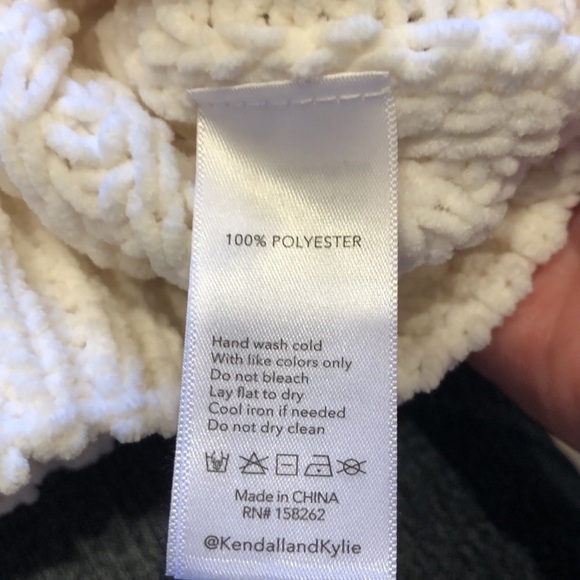 Kendall + Kylie Chunky Cable Knit Sweater - Picture 7 of 7